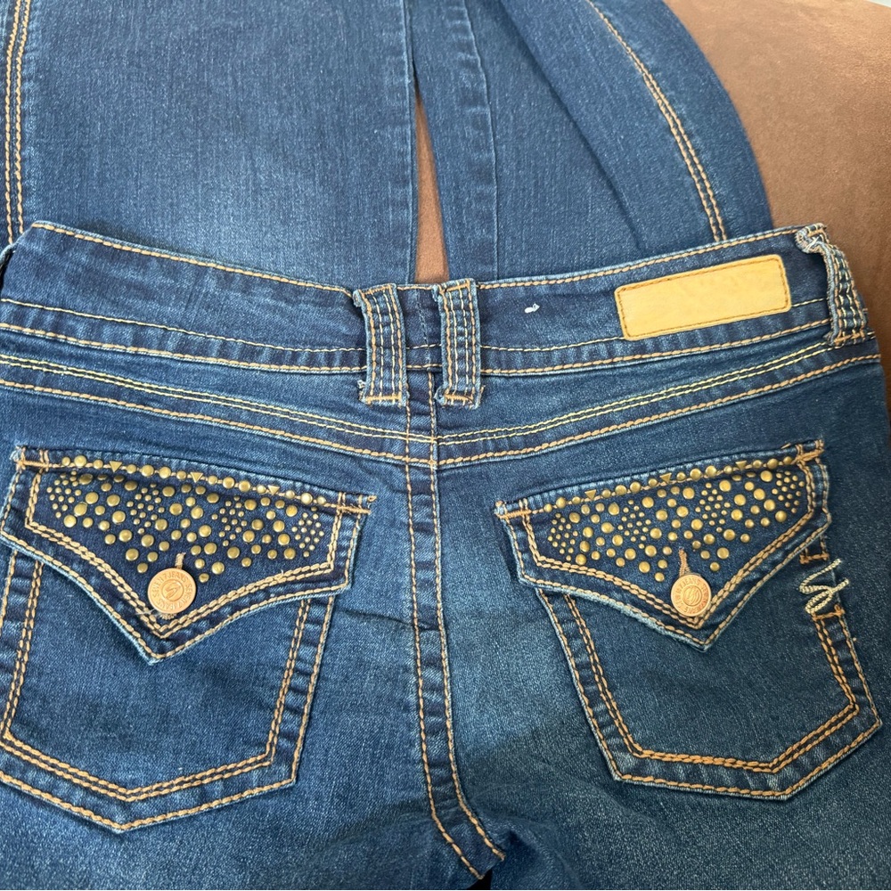 Women’s Blue Studded Pocket Seven Jeans